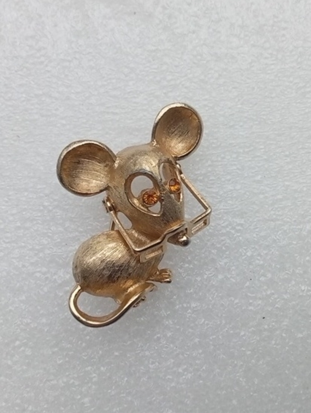 Vintage AVON Gold Tone Mouse Brooch, With Moveable Eyeglasses, 70-s